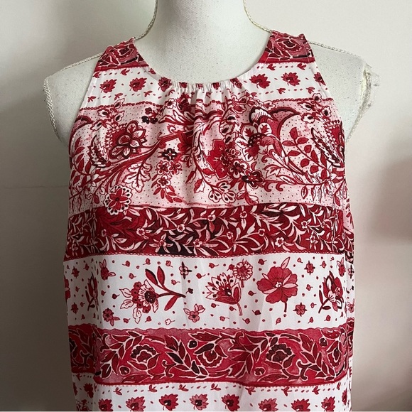 Loft • Red White Patterned Floral Paisley Tank Top - Picture 2 of 3